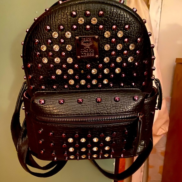 COPY - 🌟Gorgeous purse back pack 🌟 - Picture 1 of 3